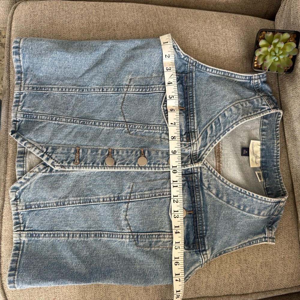 Universal Thread Blue Denim Vest - Picture 2 of 5
